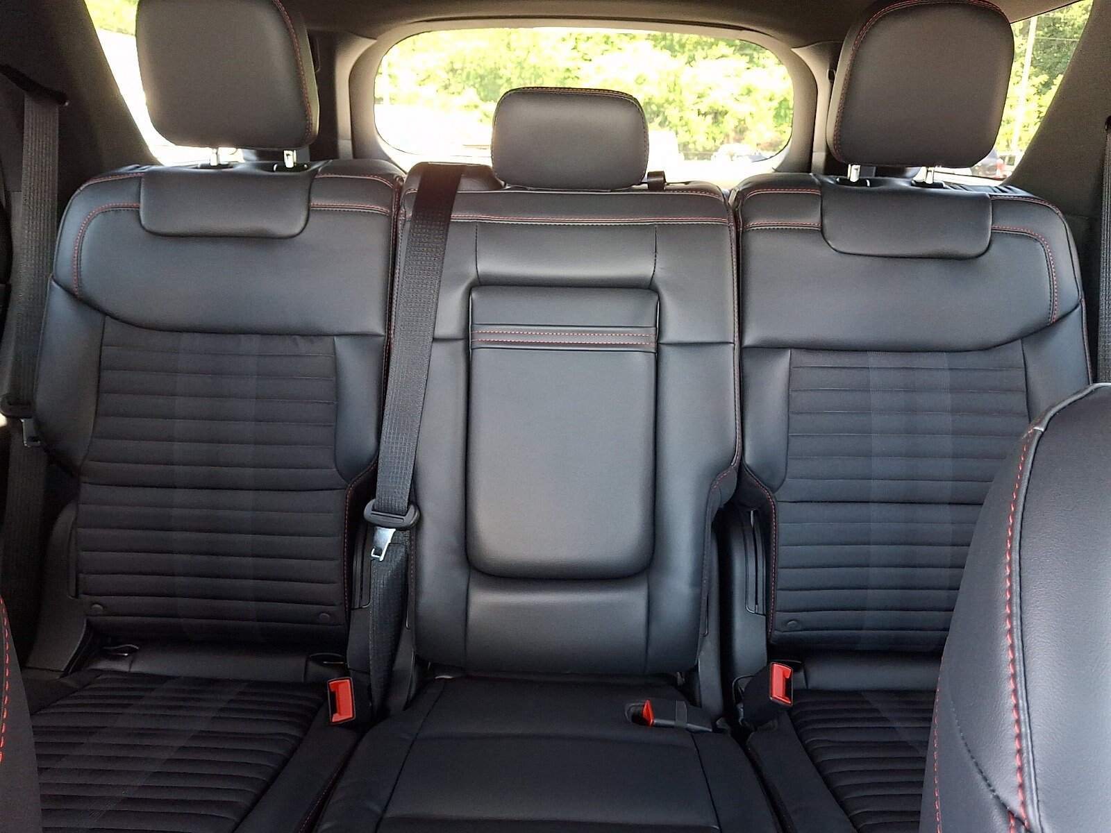 New 2026 Ford Explorer ST-Line w/ ST-Line Street Pack AWD/4WD image 11