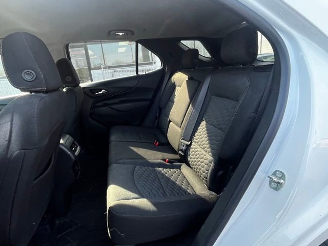 Used 2020 Chevrolet Equinox LT w/ Driver Convenience Package image 18