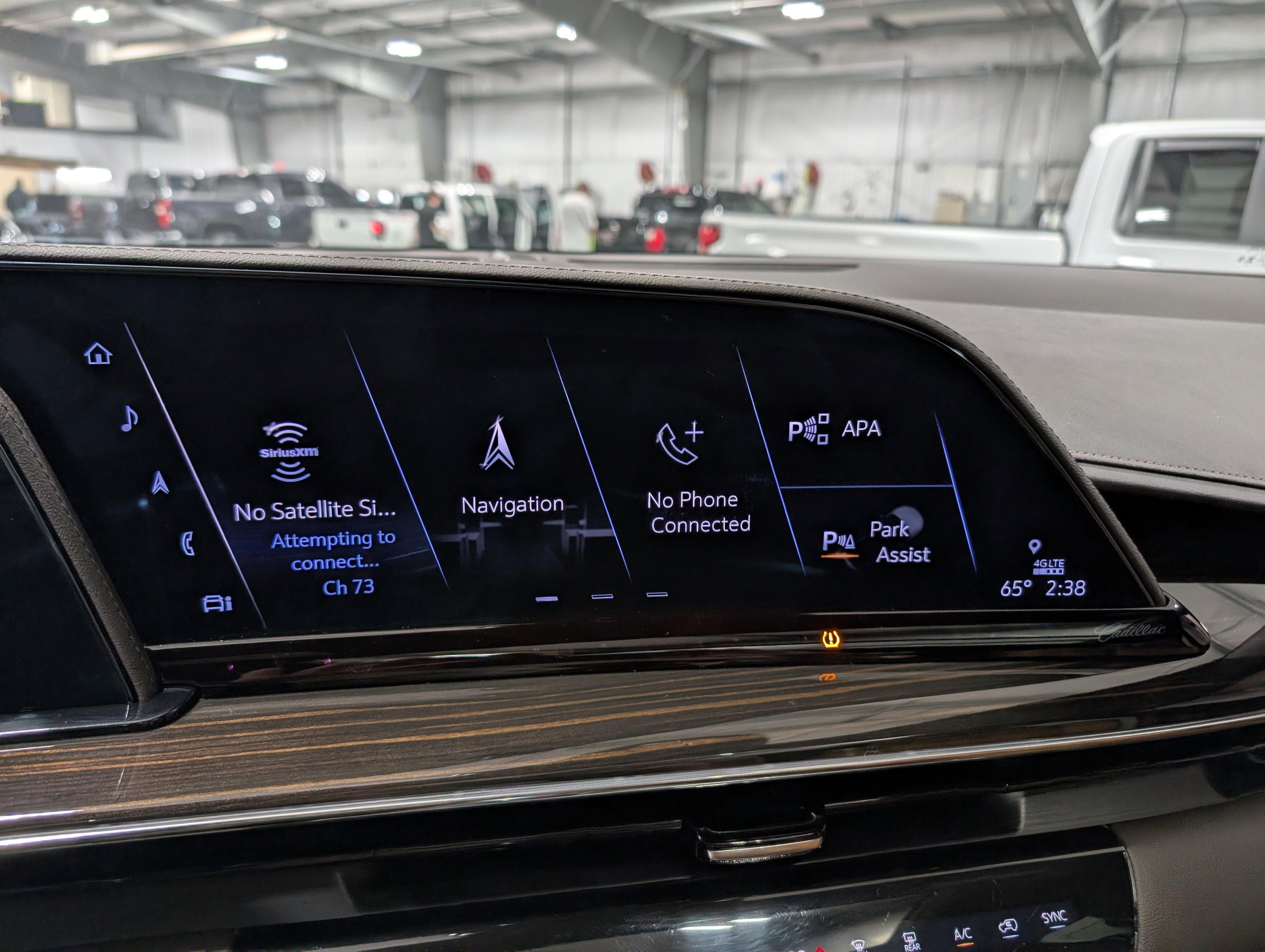 Used 2023 Cadillac Escalade Sport w/ LPO, ONYX Package AWD/4WD image 26