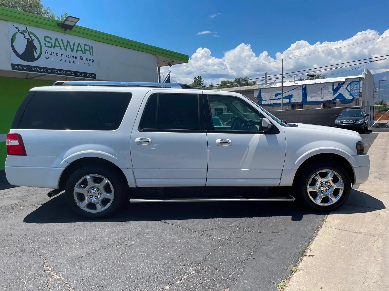 Used 2013 Ford Expedition EL Limited AWD/4WD image 8