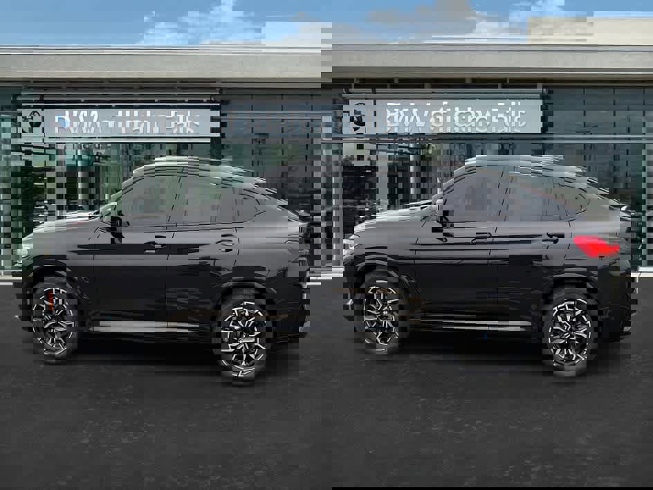 Certified 2023 BMW X4 xDrive30i w/ M Sport Package image 6