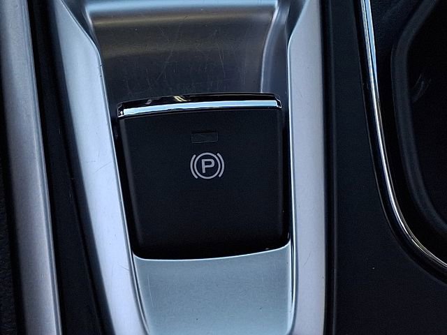 Certified 2022 Subaru Ascent Limited w/ Technology Package image 25