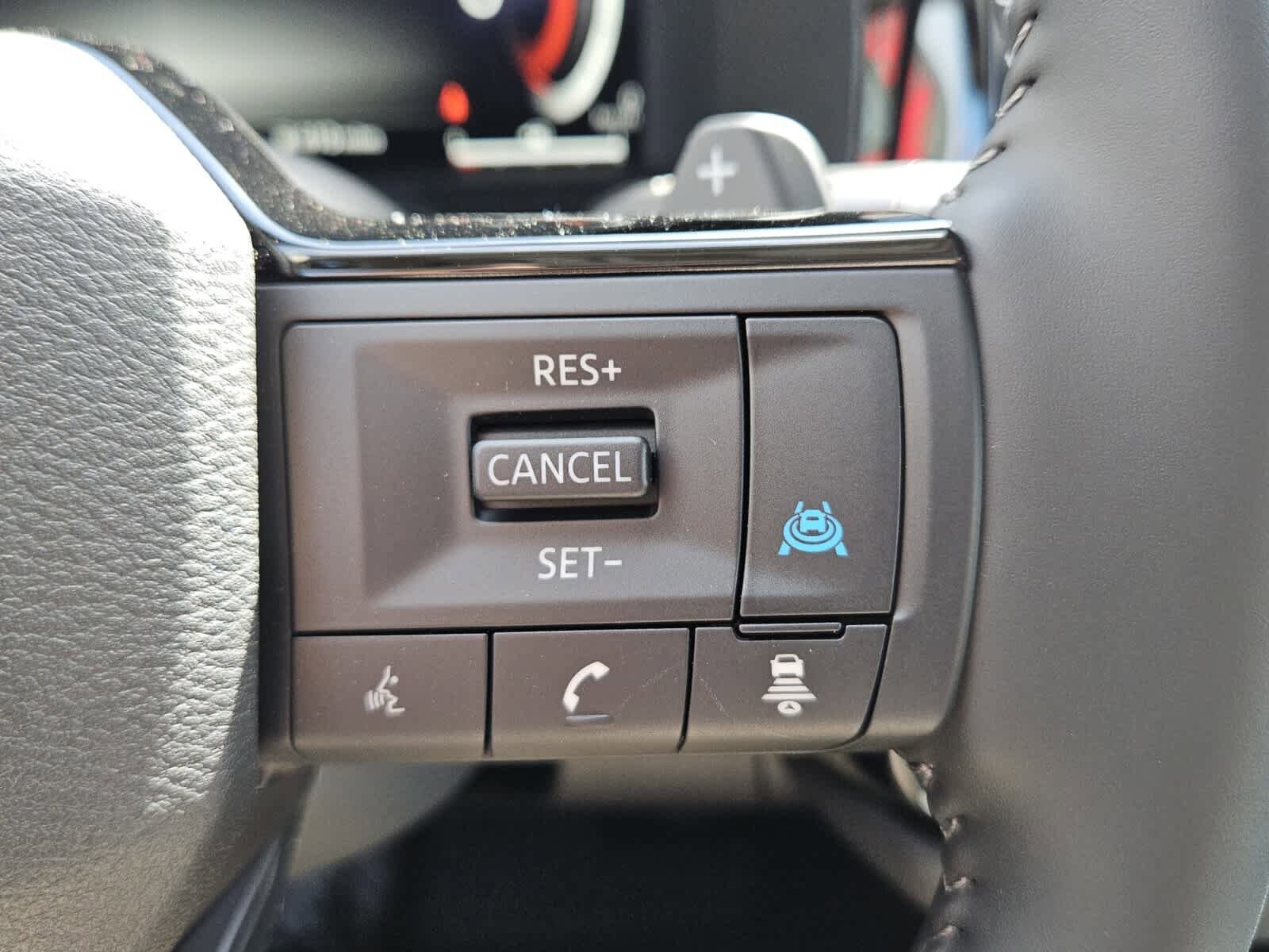 New 2026 Nissan Pathfinder Platinum FWD image 13