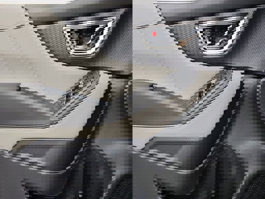 Used 2024 Subaru Forester Limited image 30