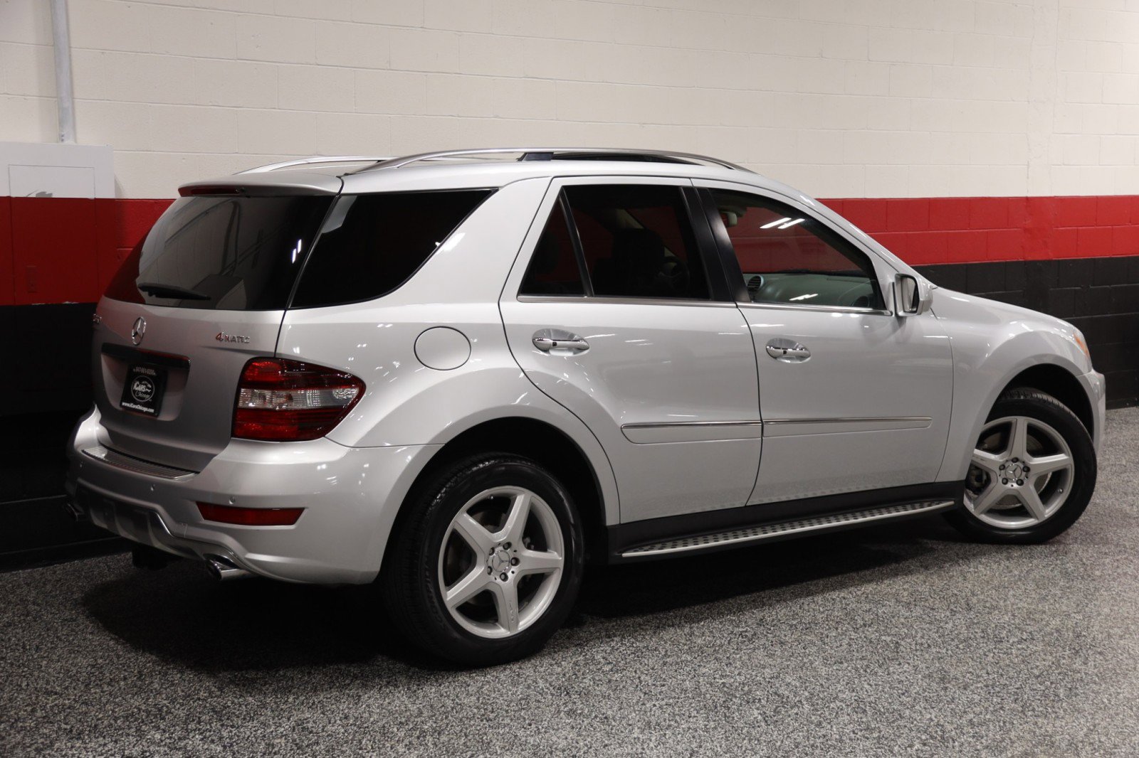 Used 2009 Mercedes-Benz ML 550 4MATIC image 8