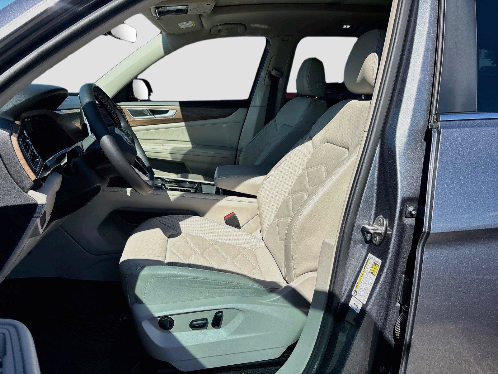 Used 2024 Volkswagen Atlas SE FWD image 20