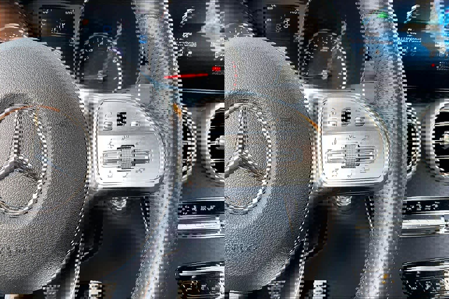 Used 2022 Mercedes-Benz GLC 300 image 22