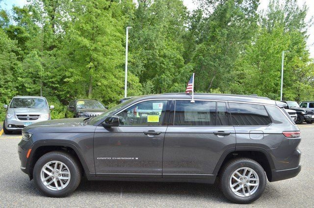 New 2025 Jeep Grand Cherokee L Laredo w/ Luxury Tech Group I image 5