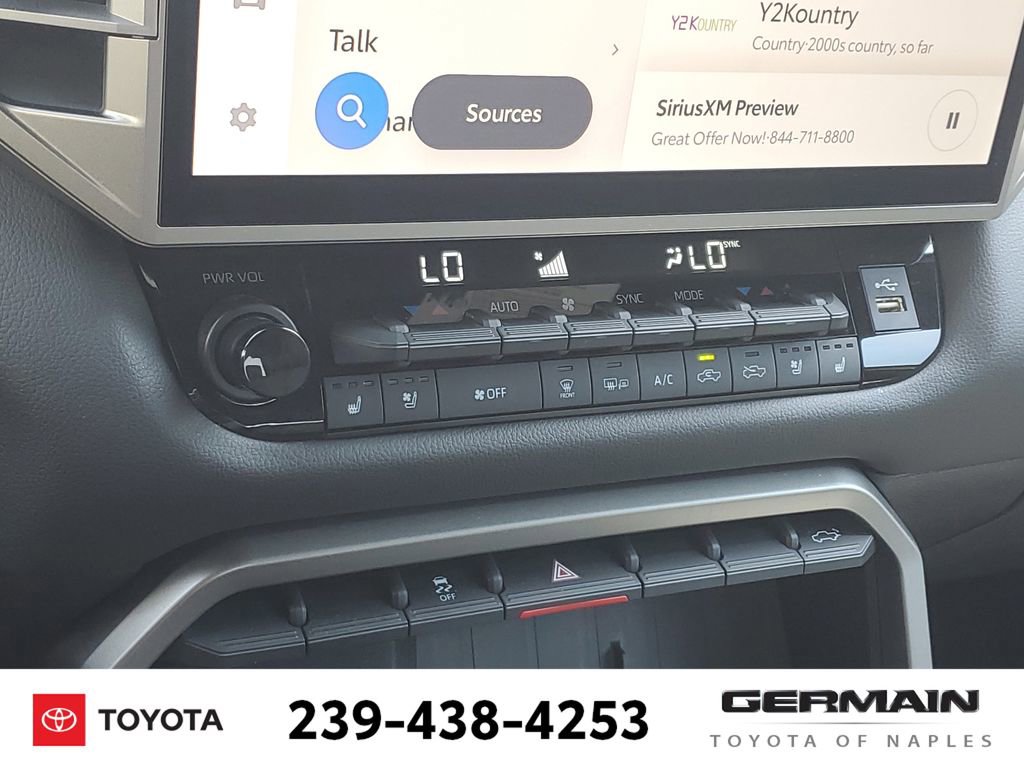 Used 2025 Toyota Tundra Limited image 31