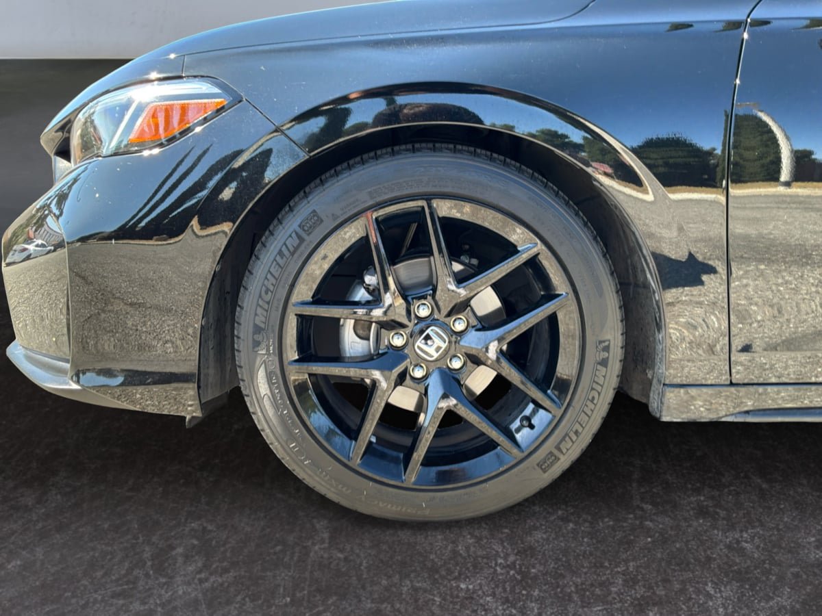 Used 2025 Honda Civic Sport image 9