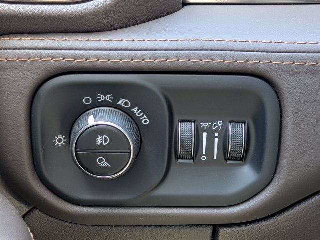 New 2026 RAM 3500 Longhorn AWD/4WD image 25