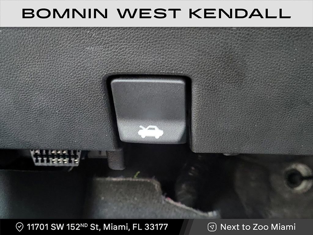 Used 2019 Chevrolet Traverse LS w/ LPO, Floor Liner Package image 24