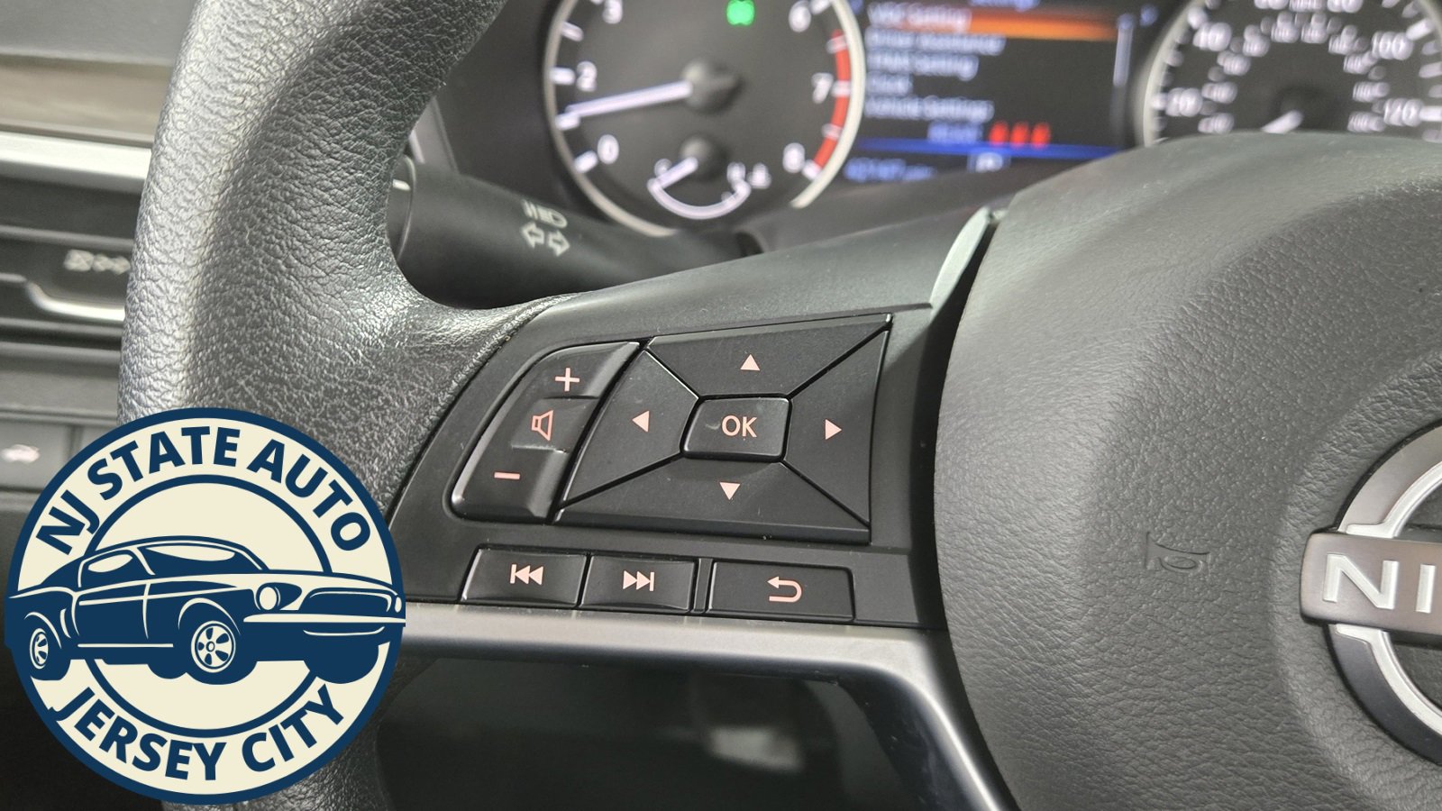 Used 2024 Nissan Altima 2.5 SV image 11