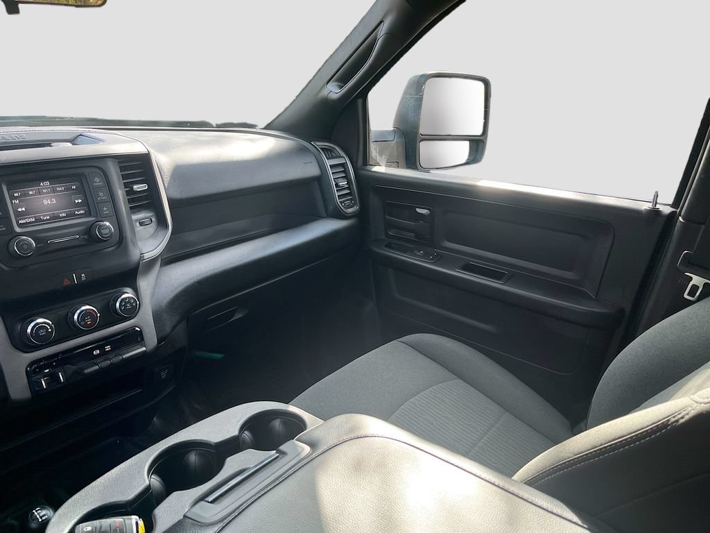 Used 2024 RAM 2500 Tradesman w/ Chrome Appearance Group AWD/4WD image 21