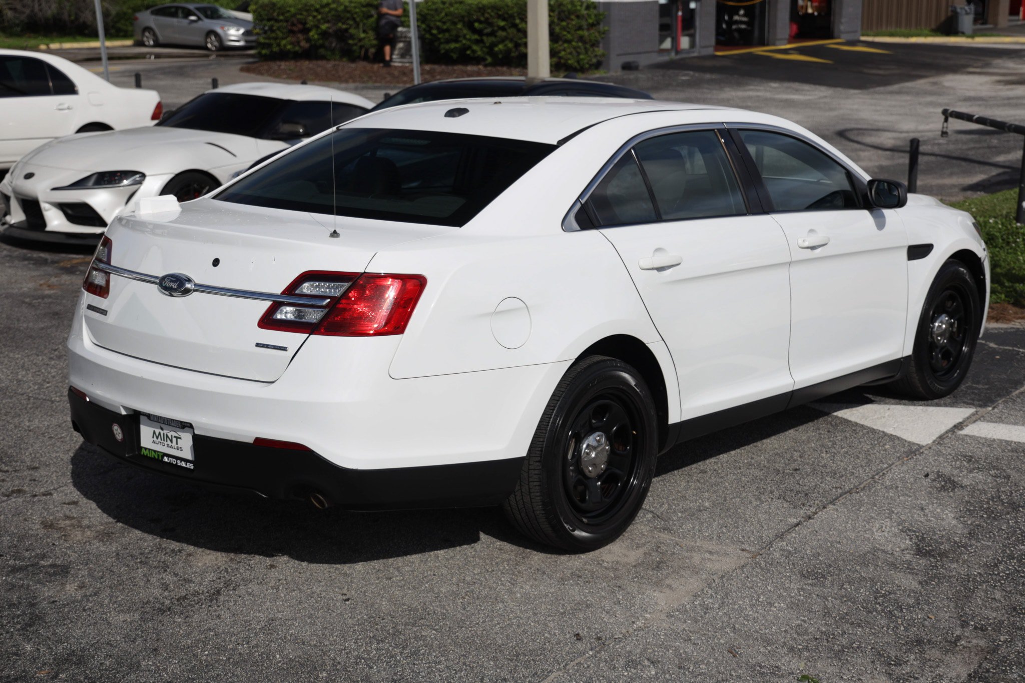 Used 2018 Ford Taurus Police Interceptor FWD image 16