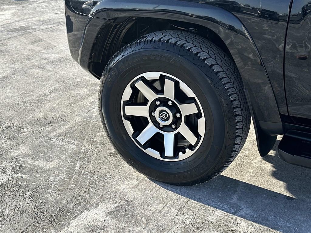 Used 2024 Toyota 4Runner TRD Off-Road image 30