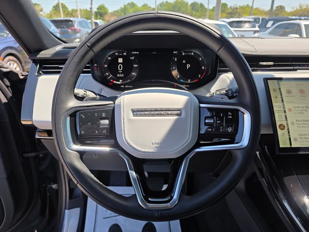 Used 2025 Land Rover Range Rover Sport SE image 27