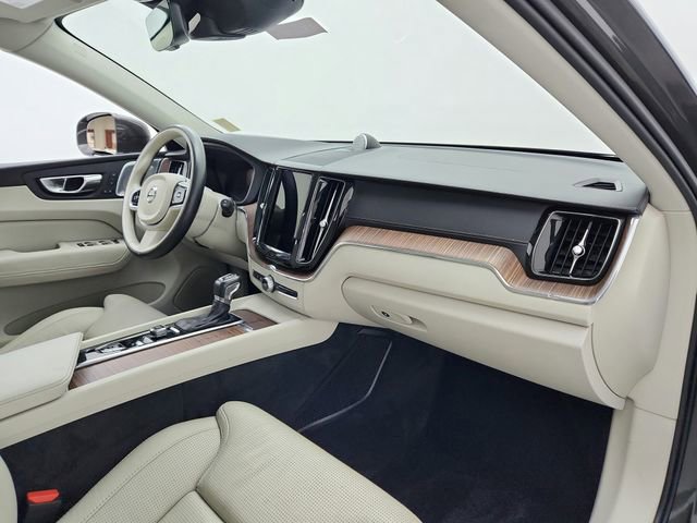 Used 2018 Volvo XC60 T6 Inscription w/ Luxury Seat Package image 25