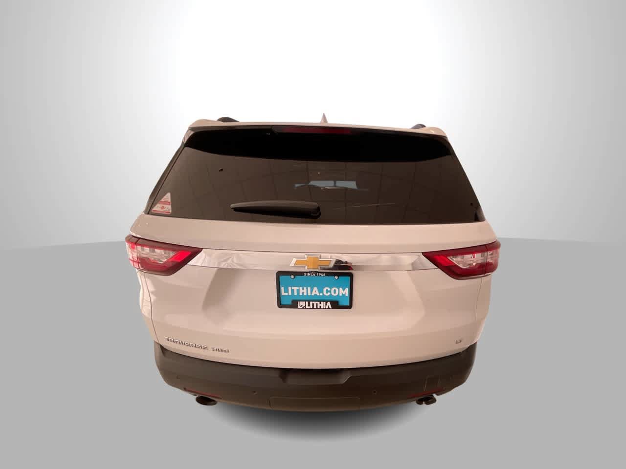 Used 2021 Chevrolet Traverse LT w/ LPO, Cargo Package AWD/4WD image 7