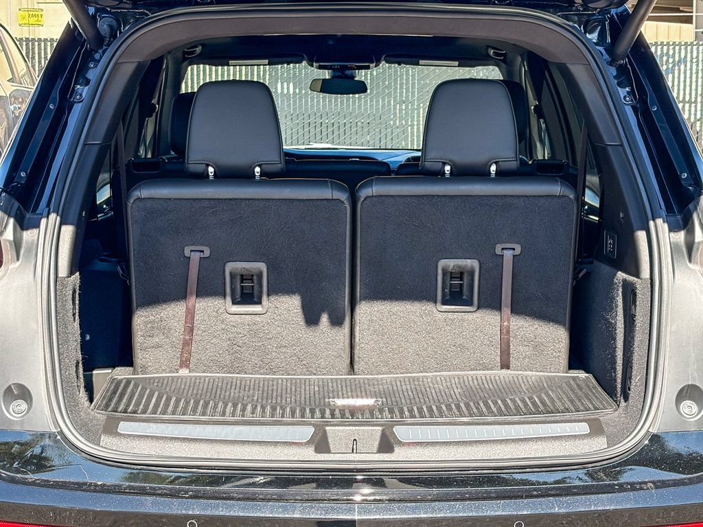 Certified 2024 Cadillac XT6 Luxury w/ LPO, Floor Liner Package AWD/4WD image 54