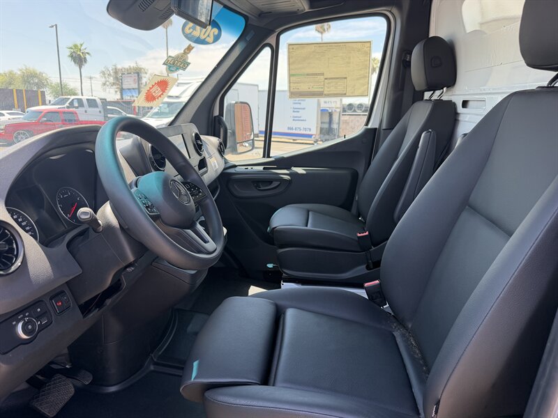 Used 2023 Mercedes-Benz Sprinter 4500 w/ Acoustic Package image 15