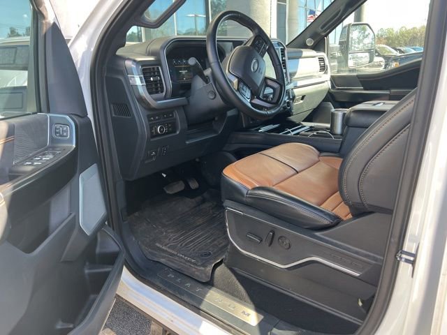 Used 2024 Ford F250 Platinum w/ FX4 Off-Road Package image 7