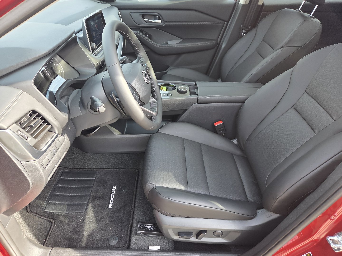New 2026 Nissan Rogue Dark Armor AWD/4WD image 28