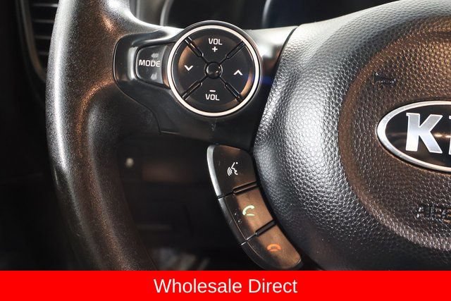 Used 2016 Kia Soul FWD image 17