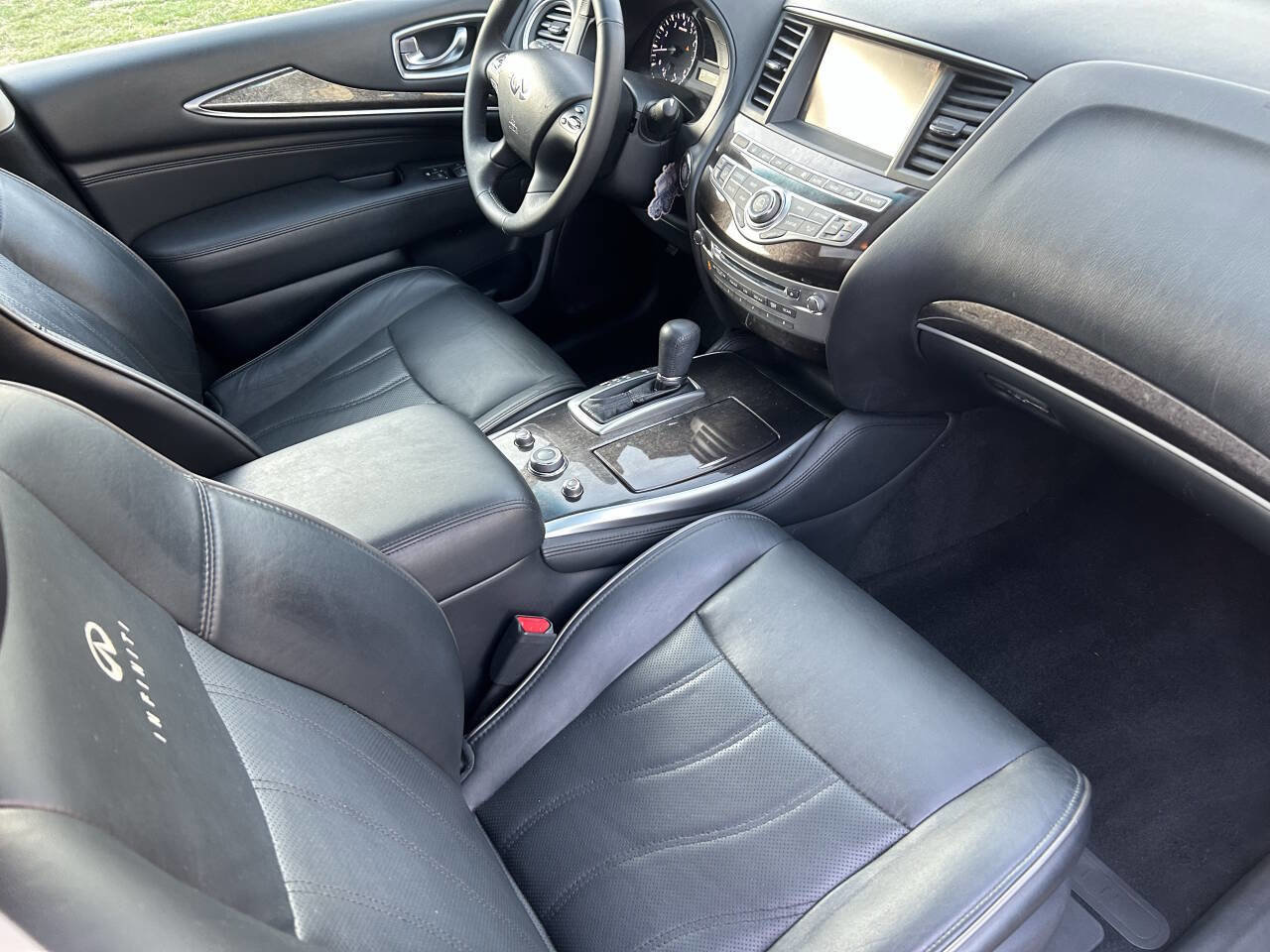 Used 2013 INFINITI JX35 AWD w/ Premium Pkg image 5