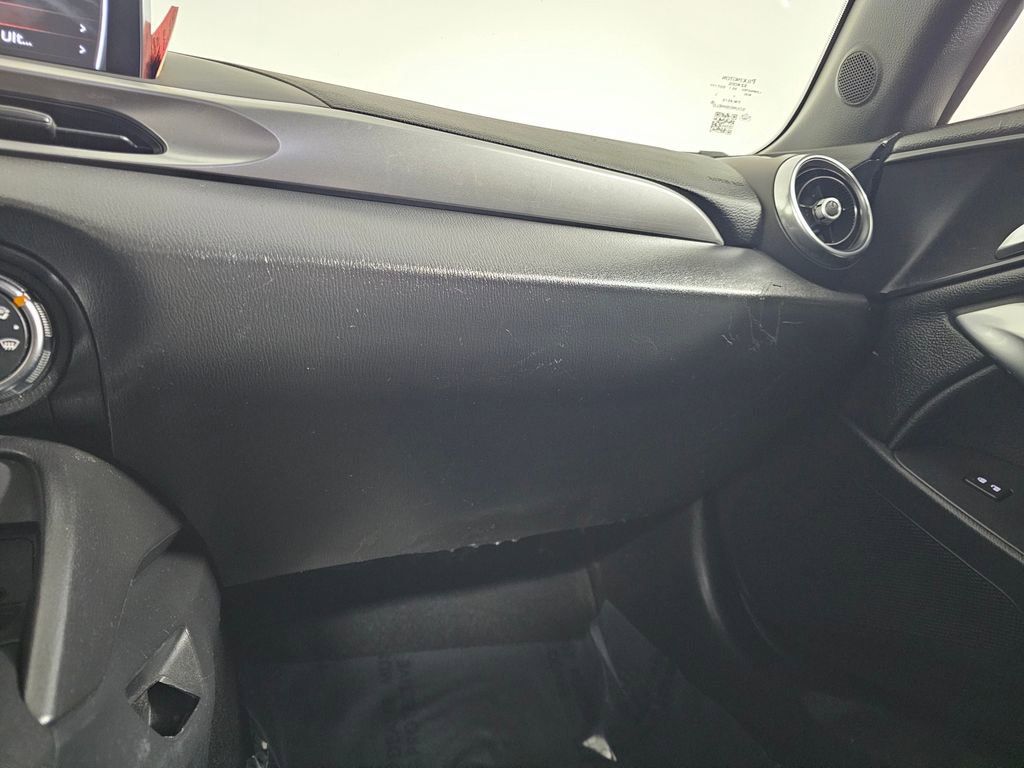 Used 2017 FIAT 124 Spider Classica image 34