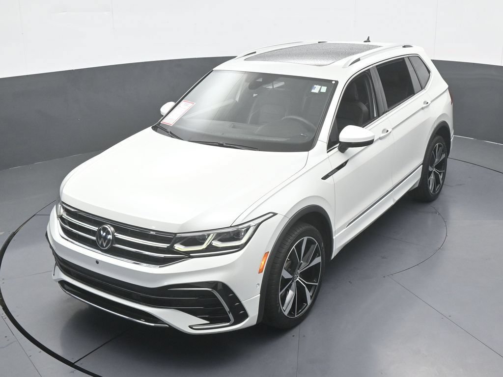 Used 2023 Volkswagen Tiguan SEL R-Line AWD/4WD image 55