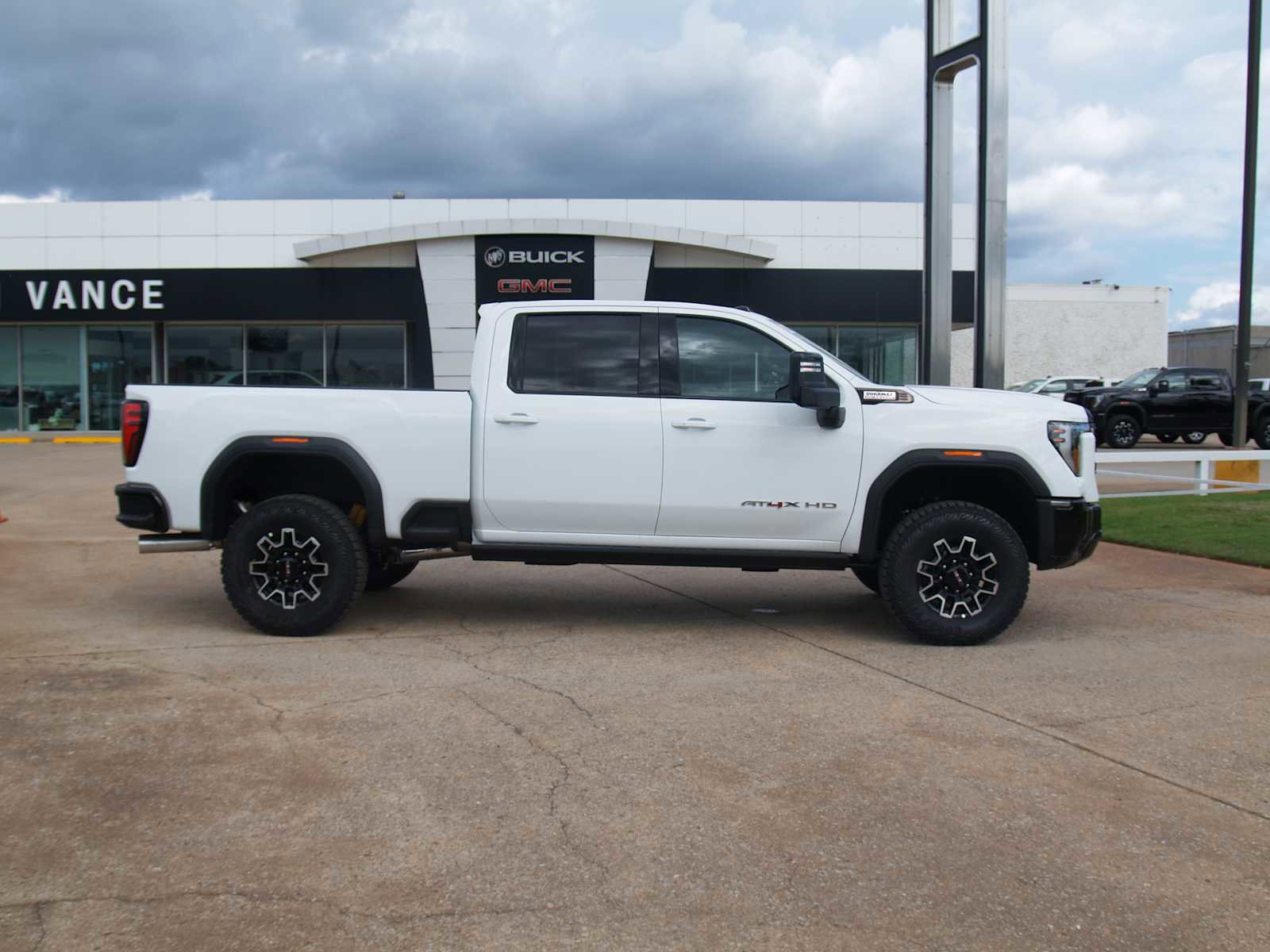 New 2026 GMC Sierra 2500 AT4X image 12