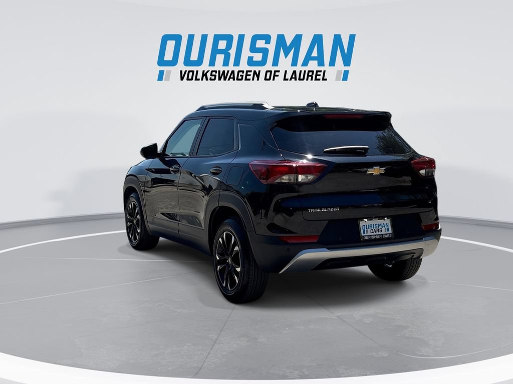 Used 2022 Chevrolet TrailBlazer LT w/ Convenience Package FWD image 6
