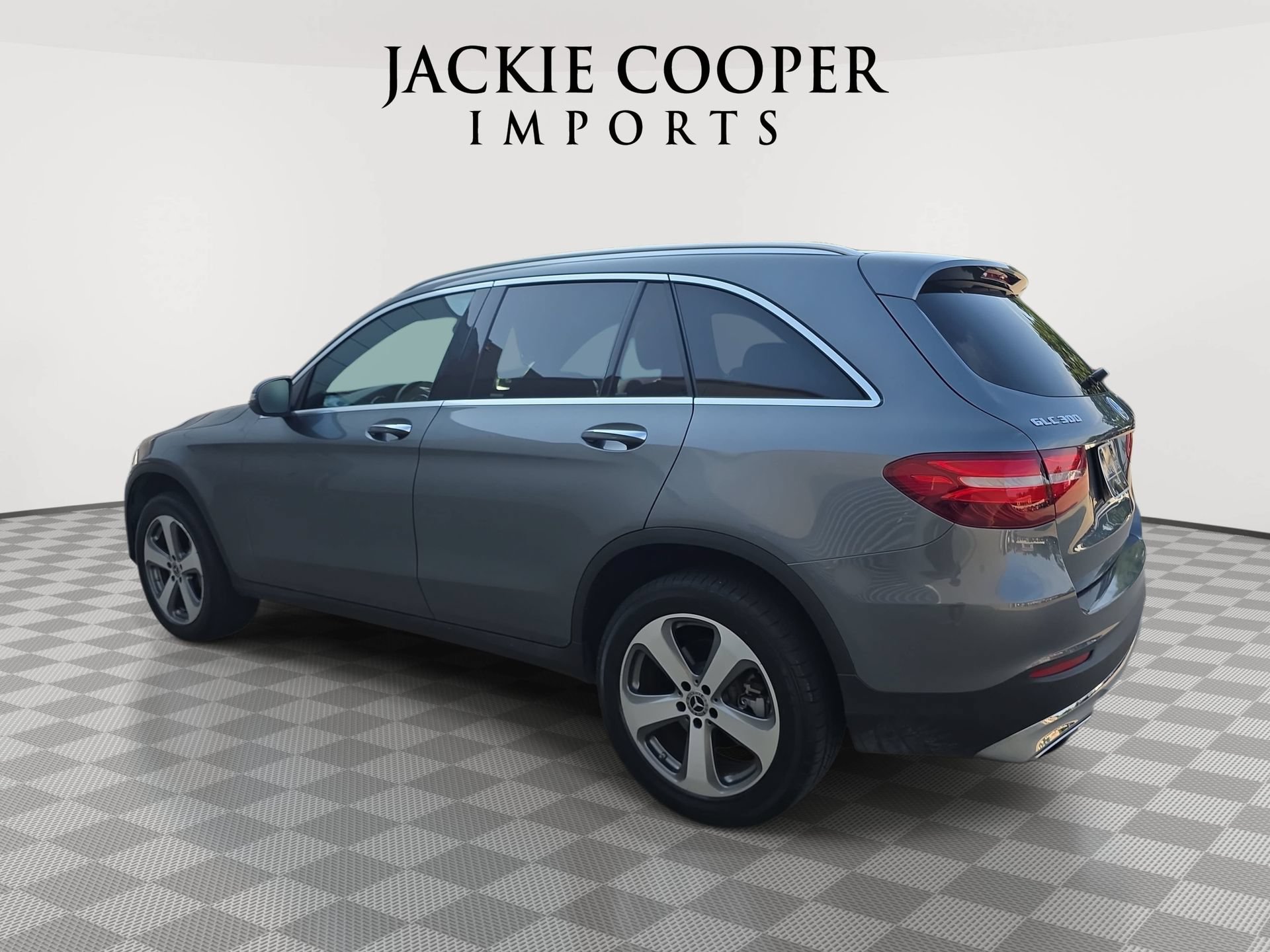 Used 2019 Mercedes-Benz GLC 300 4MATIC image 7