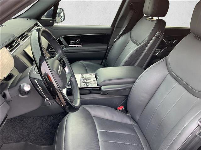 Used 2024 Land Rover Range Rover Long Wheelbase SE image 10