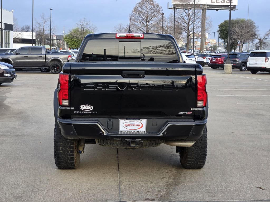 Used 2024 Chevrolet Colorado ZR2 w/ Technology Package AWD/4WD image 6