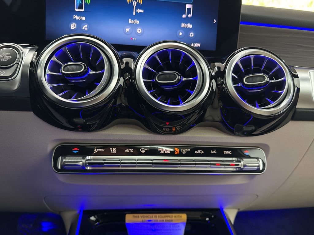 Used 2026 Mercedes-Benz GLB 250 image 35