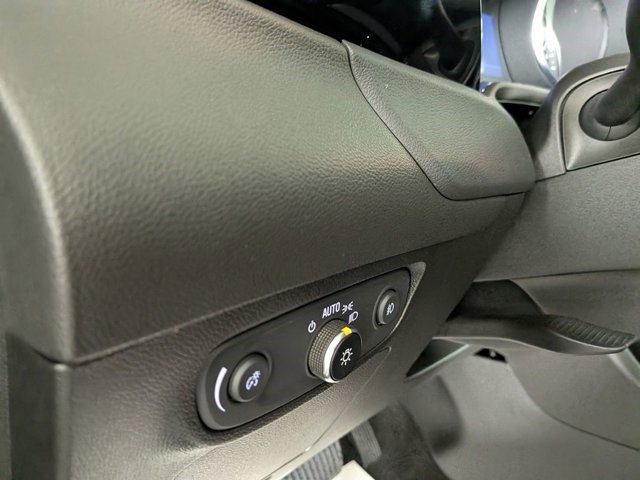 Certified 2021 Buick Encore GX Essence w/ Experience Buick Package image 27