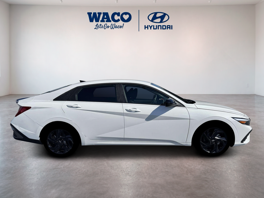 New 2026 Hyundai Elantra SEL FWD image 9