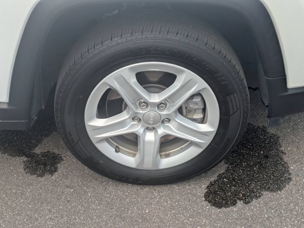 Used 2023 Jeep Compass Sport AWD/4WD image 11