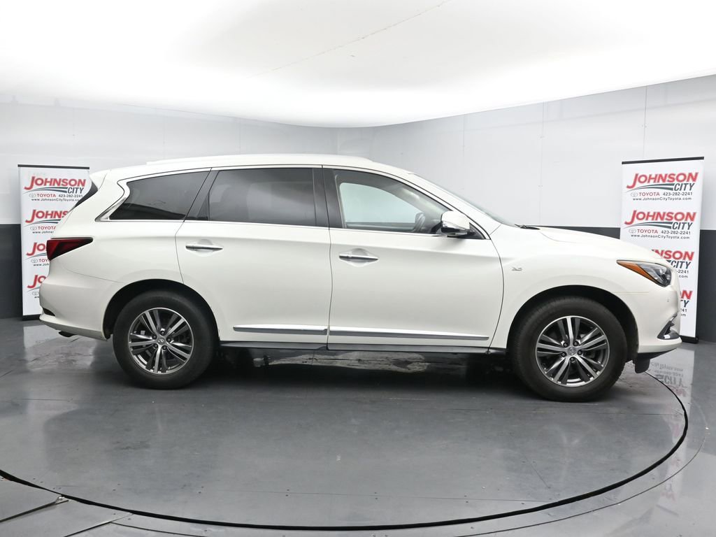 Used 2020 INFINITI QX60 Luxe w/ Essential Package AWD/4WD image 9