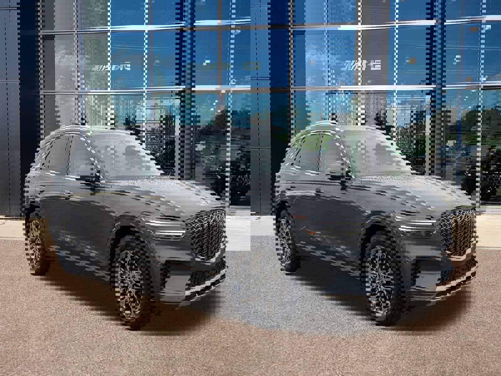 Used 2022 Genesis GV70 2.5T w/ Advanced Package image 3