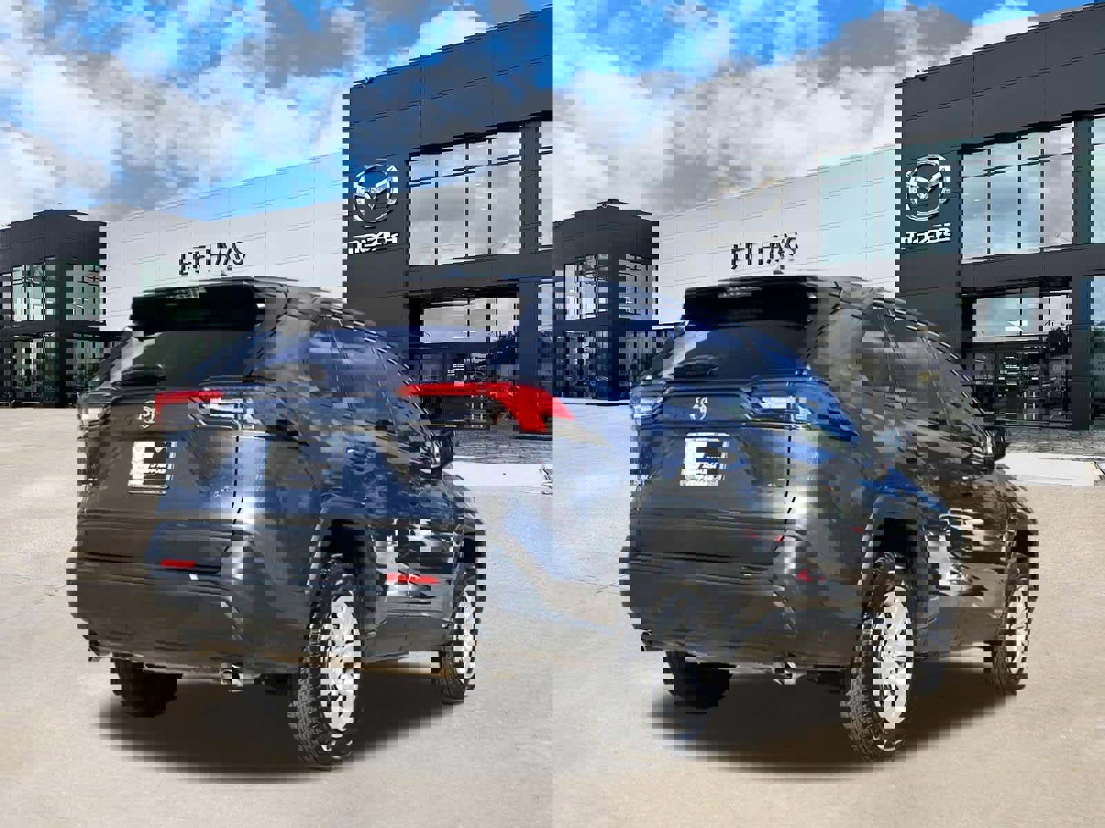 Used 2023 Toyota RAV4 LE image 3