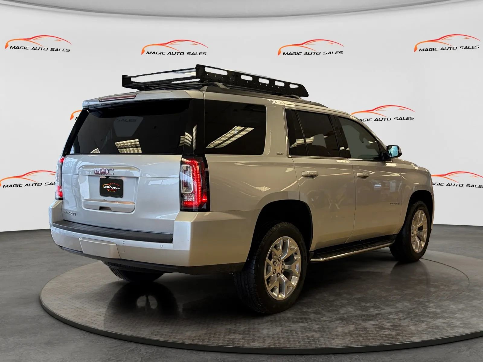Used 2017 GMC Yukon SLT w/ Open Road Package image 48