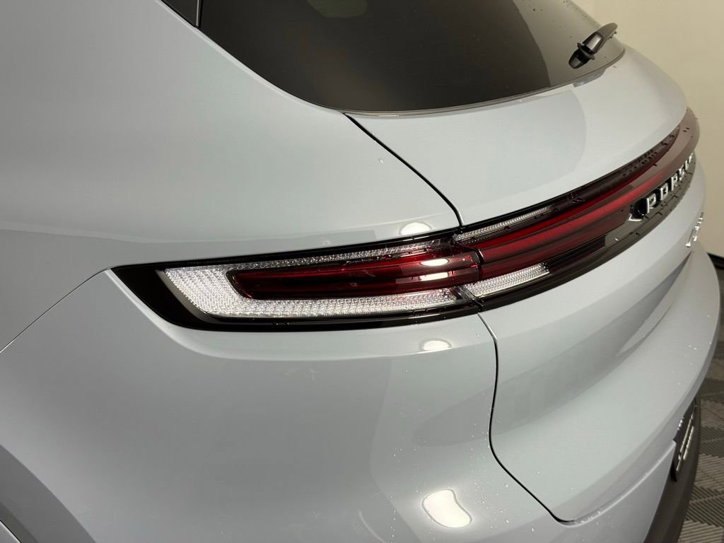 Certified 2025 Porsche Cayenne image 16