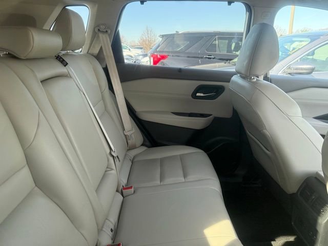 Used 2022 Nissan Rogue SL w/ SL Premium Package image 8