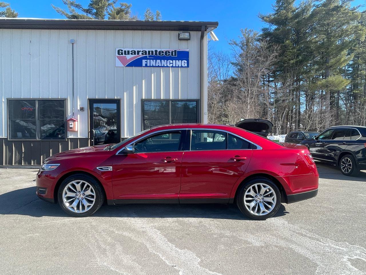 Used 2015 Ford Taurus Limited image 7