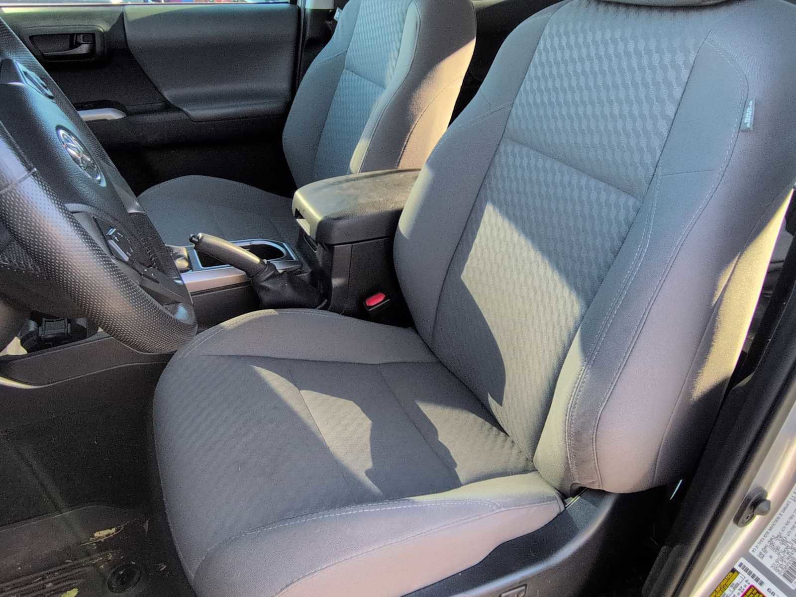 Used 2022 Toyota Tacoma 4x4 Double Cab image 8