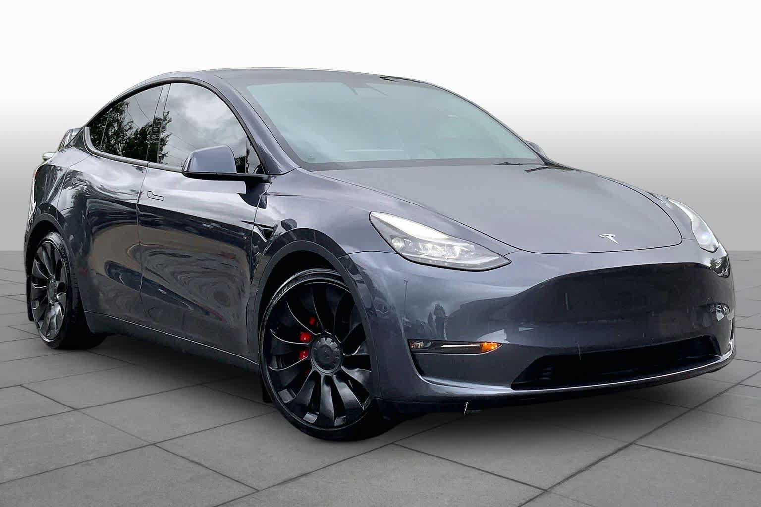 Used 2022 Tesla Model Y Performance AWD/4WD image 2