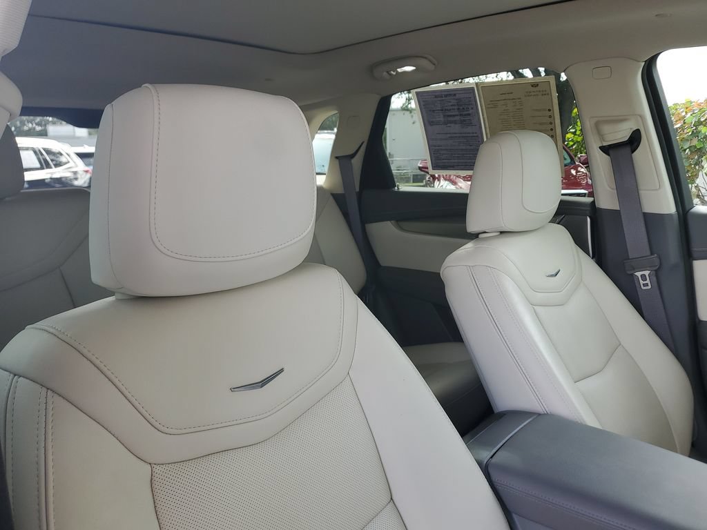 Certified 2023 Cadillac XT5 Premium Luxury w/ Technology Package FWD image 24